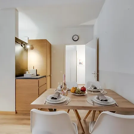 Valentina - Happy Лугано