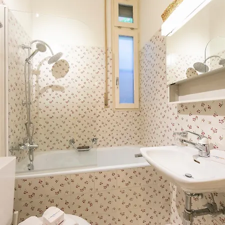 Valentina - Happy アパート