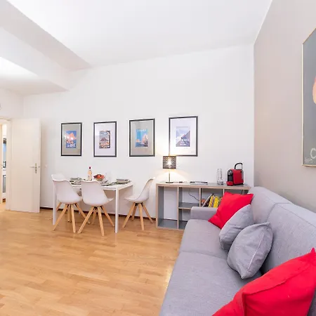 Valentina - Happy Апартаменти *