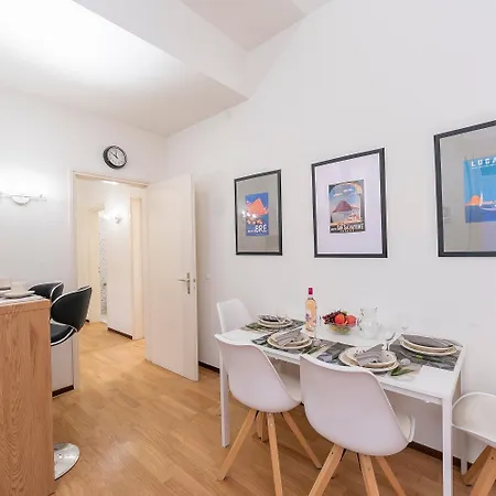 アパート Valentina - Happy *